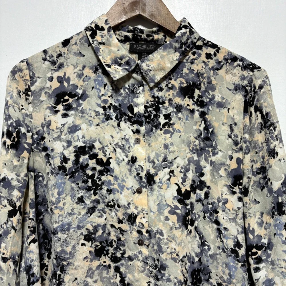 Rachel Zoe Blouse Womens L Gray Abstract Watercolor Artsy Lightweight Button